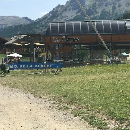Appartement Au Bonheur - Praloup 1600 - Au Cœur De La Station Et Au Pied Des Pistes - La Voile Des Neiges - Parking Commun Privé - Local Pra Loup