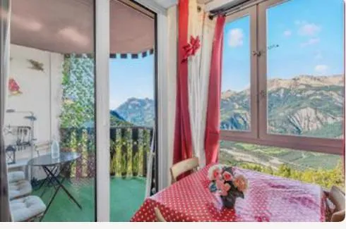 Apartment Au Bonheur: Ski-in/ski-out At Praloup 1600 *